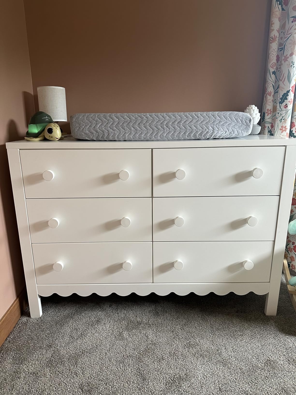 DaVinci Sammy Scallop 6-Drawer Dresser in White | GREENGUARD Gold Certified Nursery Dresser customer photo 2
