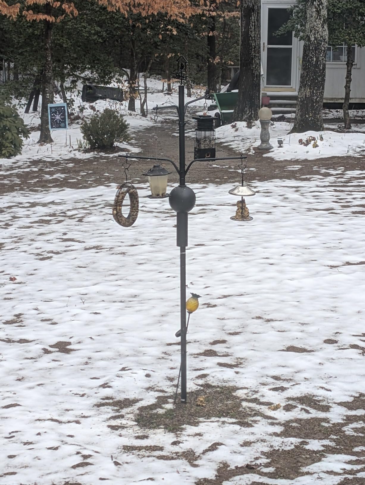 NETVUE by Birdfy Bird Feeder Pole with Effective Squirrel Baffle, 108 Inch Rust-Proof Pole Kit, 8 Adjustable Hooks for Outdoor Wild Bird Feeder, Bath, House Hanging & Mounting customer photo 2