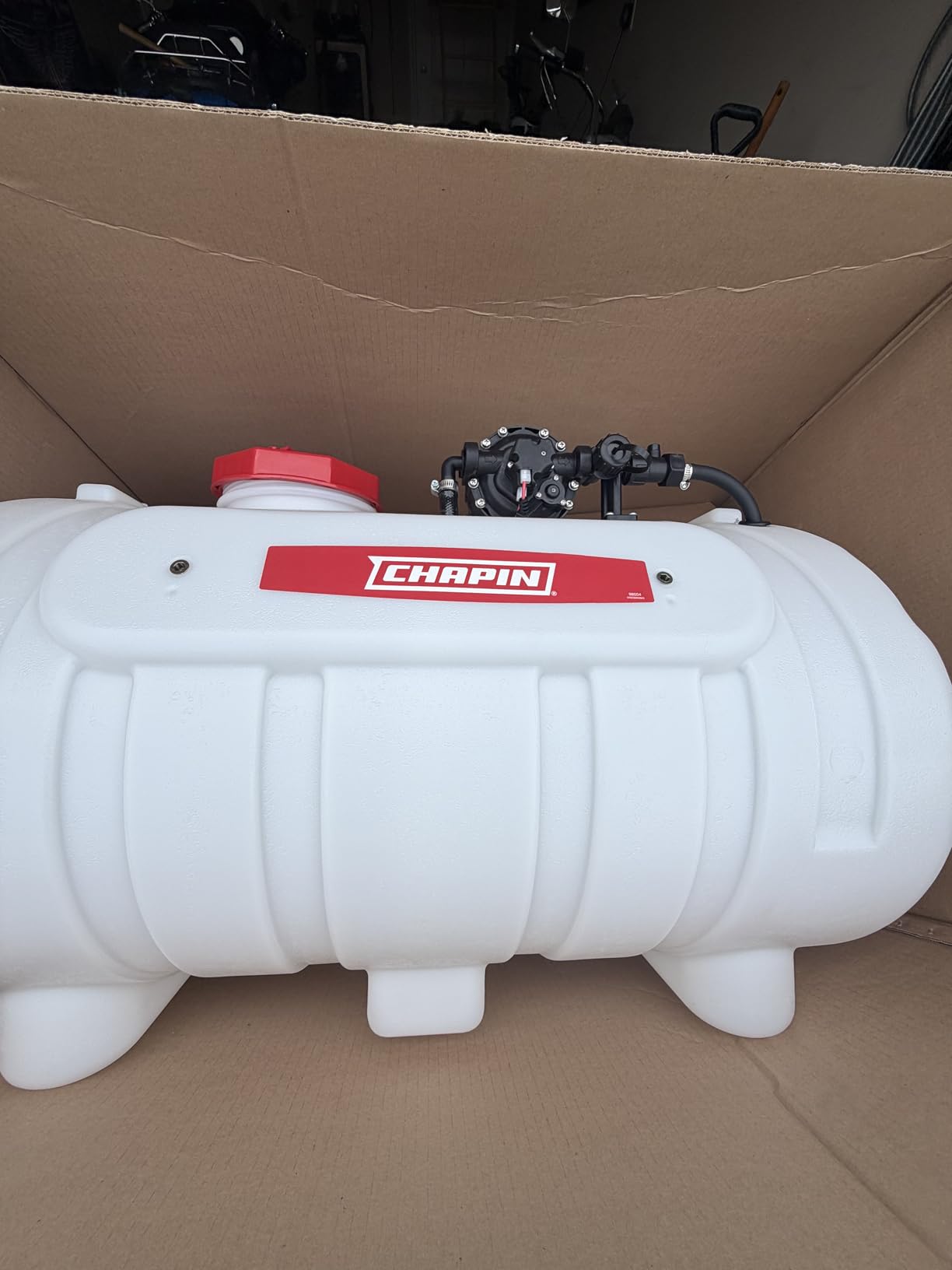 CHAPIN 98004 ATV 40G Water Tank with 10ft Boom and 3-Point Hitch Sprayer, 5 GPM Diaphragm Pump Included, for Agriculture, Acreage, Farming, Landscaping customer photo 1