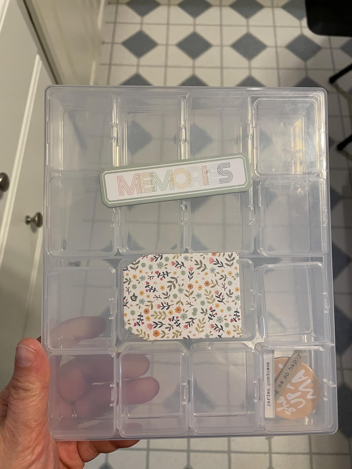 ZIIYAN Bead Storage Containers - 64 Clear Plastic Bead Organizer Boxes with Hinged Lid, Craft Organizers and Storage for Diamond Painting Art, Small Parts, Jewelry Charms customer photo 1