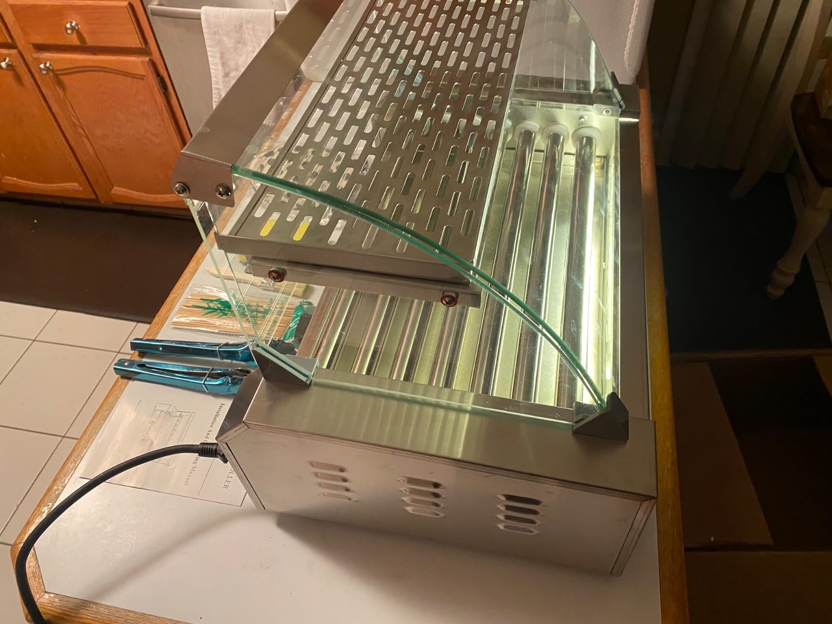 Seeutek Hot Dog Roller 5 Rollers 16 Hot Dogs Capacity 1100W | Stainless Sausage Grill Cooker Machine, Dual Temp Control, Glass Hood Acrylic Cover, Bun Warmer Shelf, Removable Oil Drip Tray customer photo 1