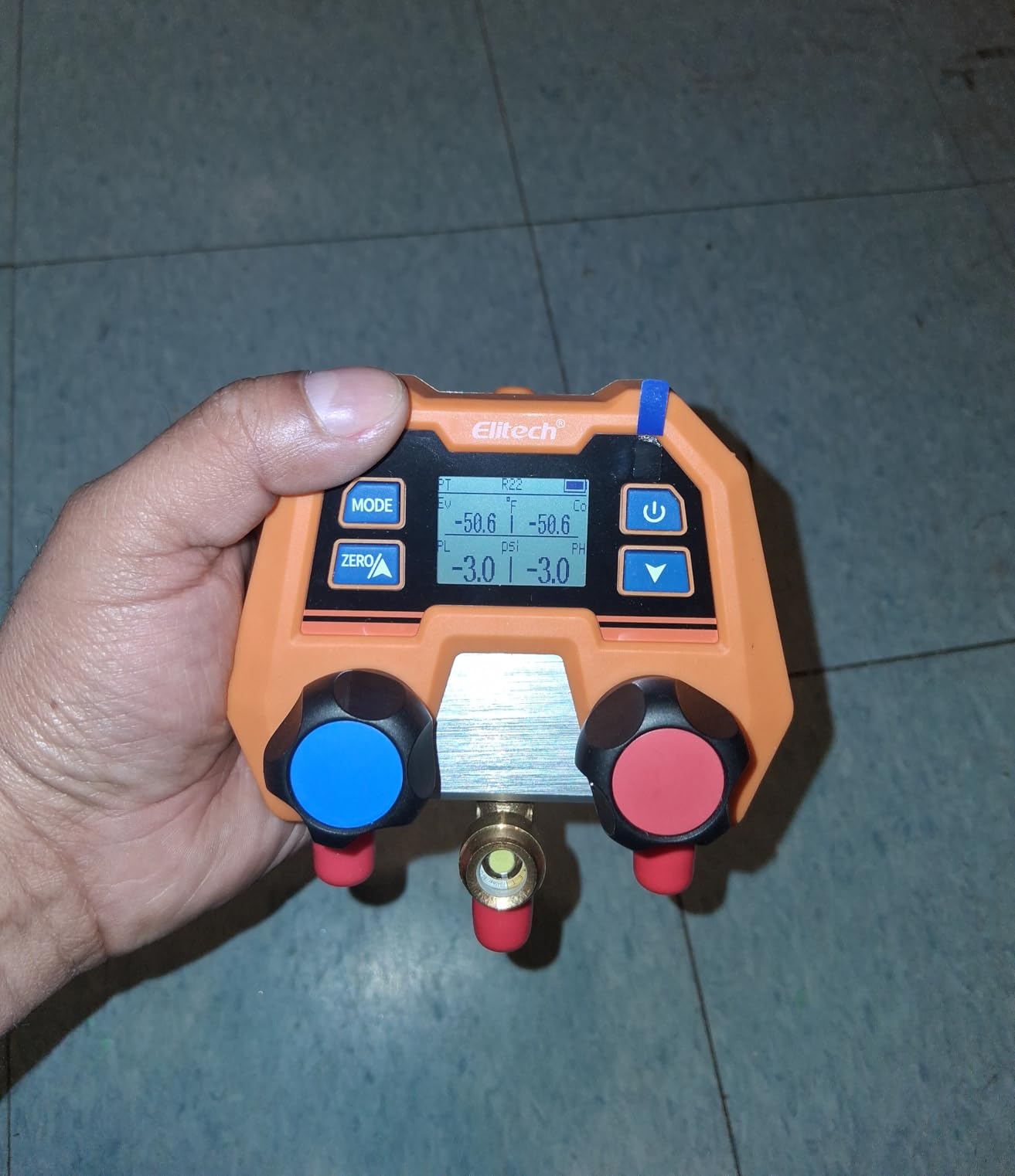 Elitech Digital Refrigerant Manifold Gauge for HVAC, R410A R454B, DMG-2SE | 88 Refrigerants, ±1% FS Accuracy, P/T Calculation, Evap & Cond Temp, Rugged Housing, 1/4