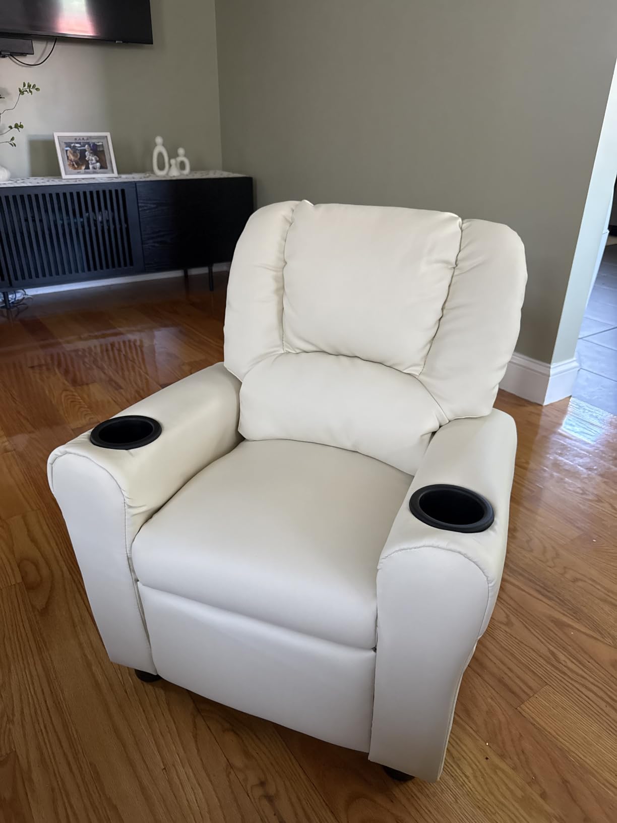Kids Recliner Chair PU Leather Reclining Toddler Push Back Sofa Ages 1-6 | 2 Storage Pockets, 2 Cup Holders, Adjustable Footrest customer photo 1