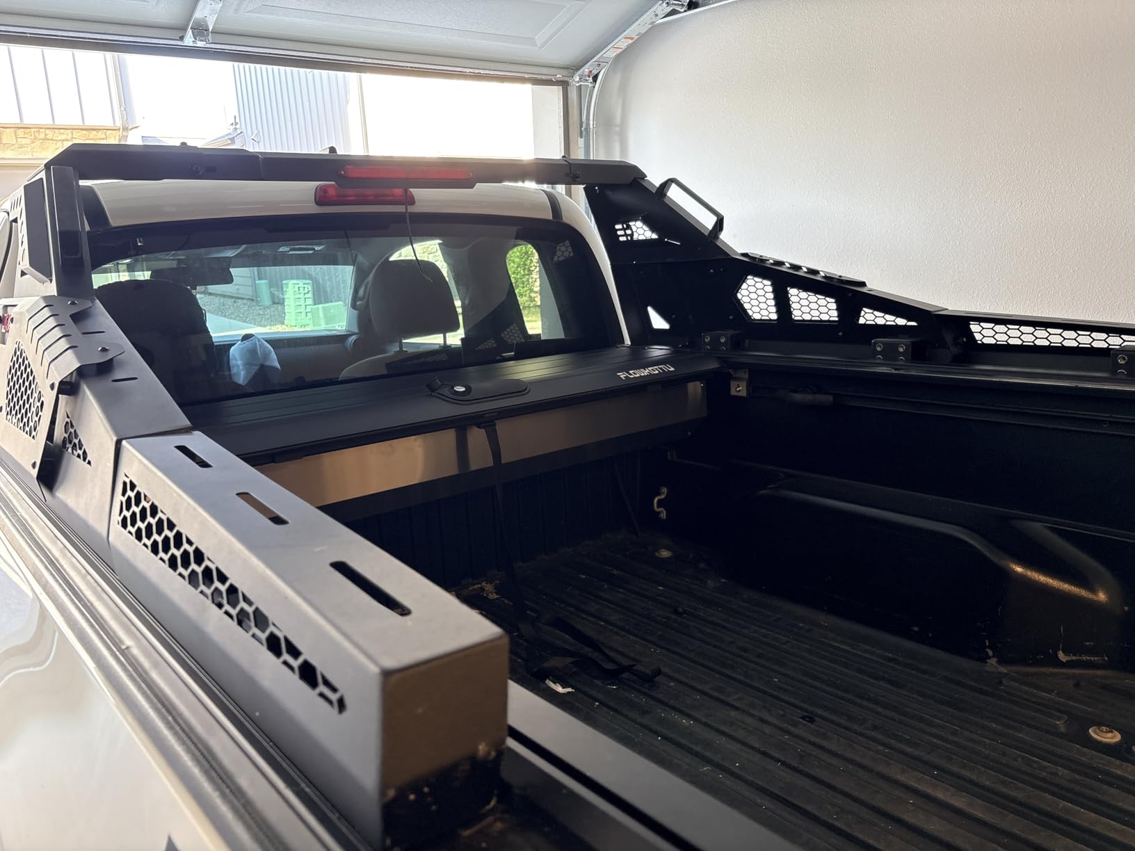 Retractable Tonneau Cover Fit Toyota Tacoma 2016-2026 Truck Bed | Lock Waterproof Aluminum W/Track System Auto-Recoil sr sr5 trd pro sport off-road prerunner limited trail edition Flowkottu customer photo 2