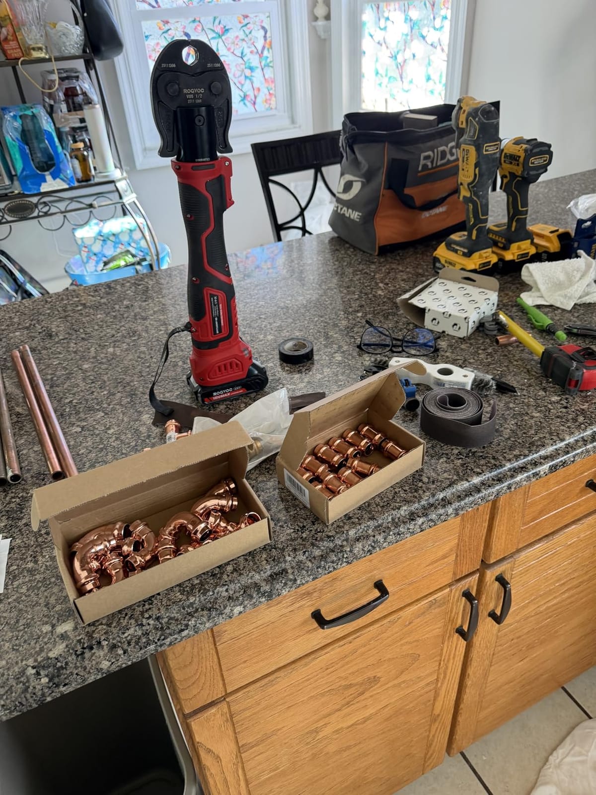 ProPress Tool, 18V Copper Pipe Crimper with 3 VUS Jaws | Includes 1/2, 3/4 and 1 inch jaws, two 2 Ah batteries, fast charger and carrying case customer photo 1