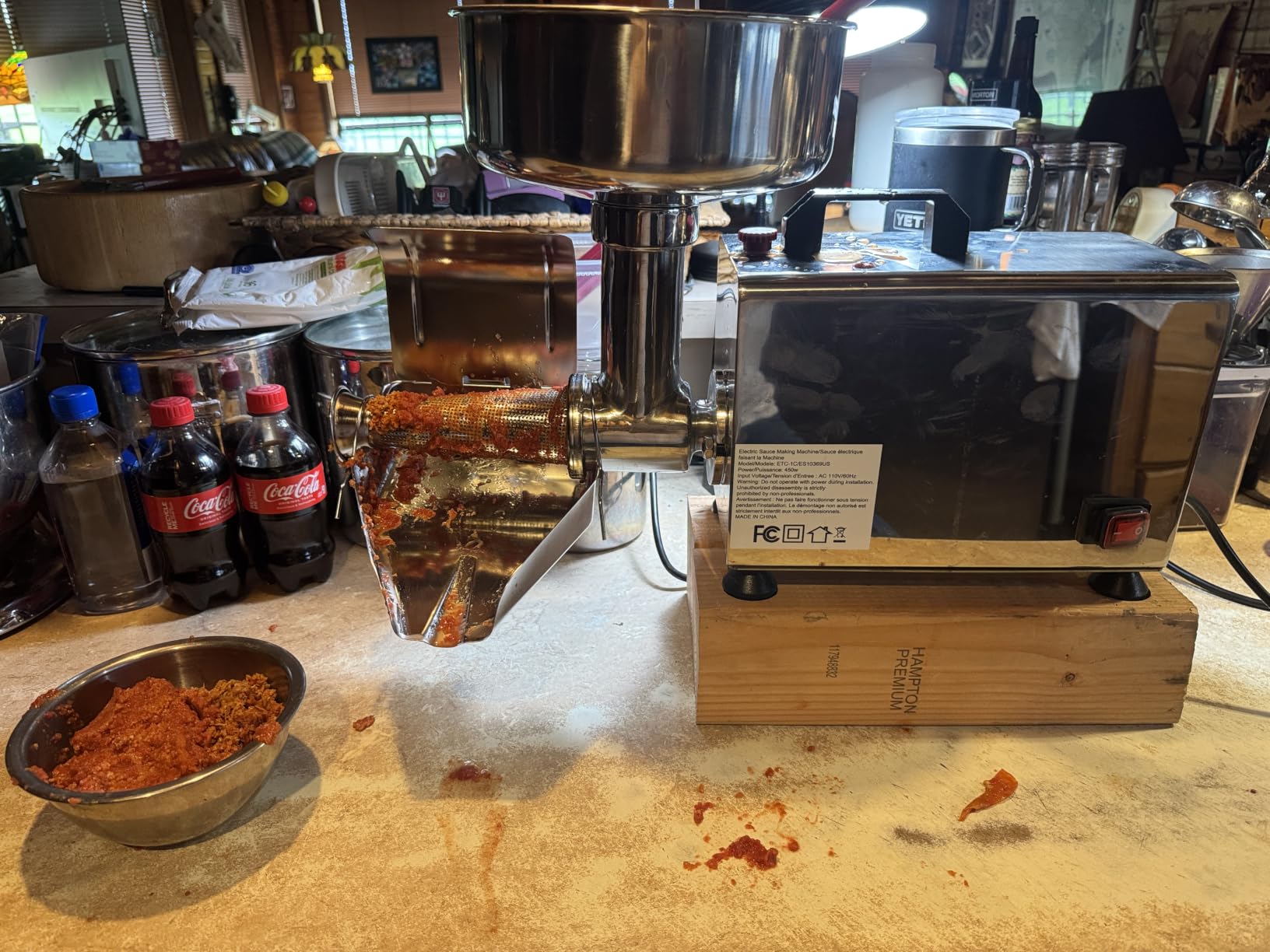 COSTWAY 450W Electric Tomato Strainer Machine, 110-120V Commercial Grade Stainless Steel Saucer Maker, 200-350 lbs/h Food Milling Machine customer photo 1