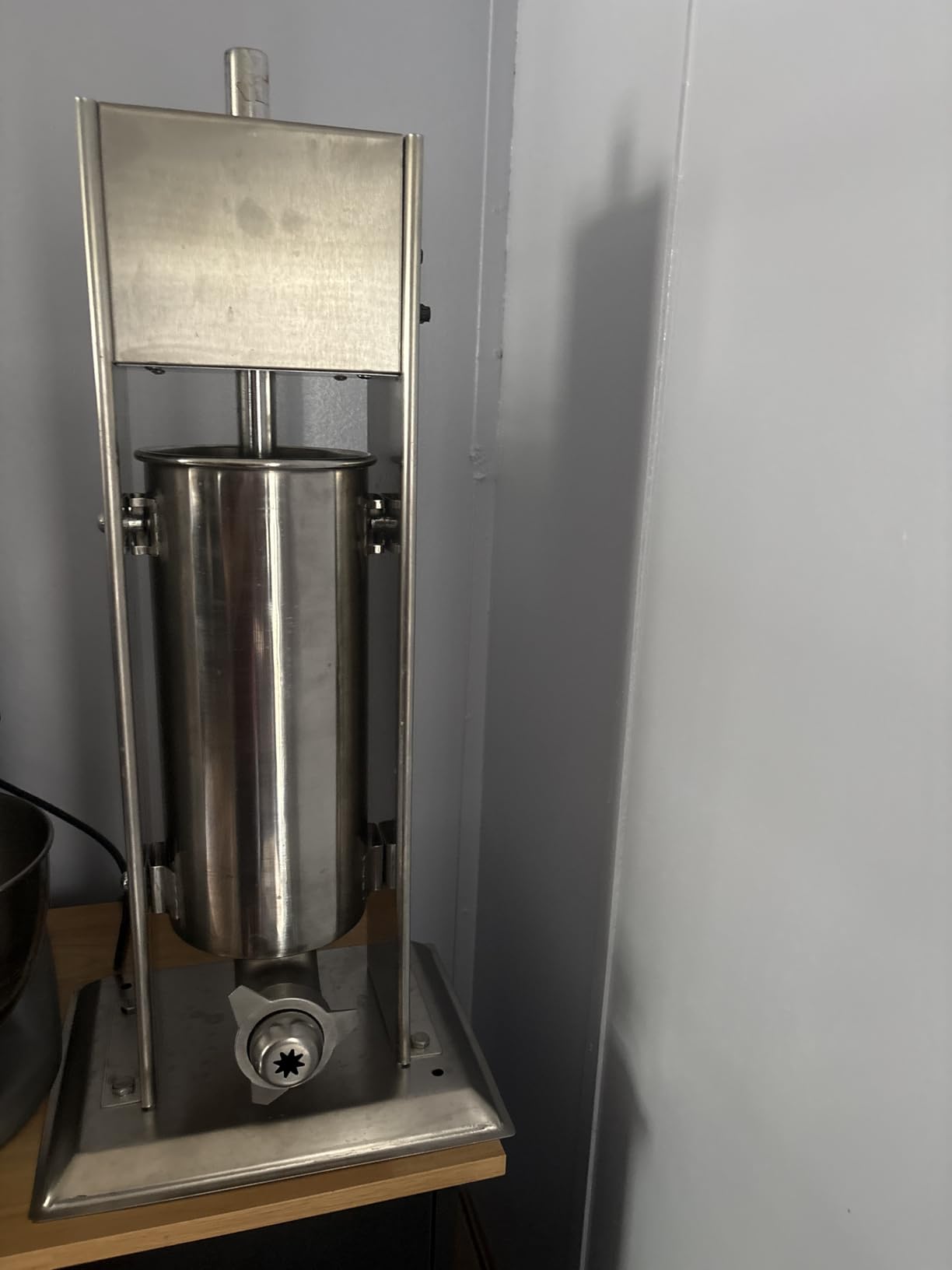 5L/1.32Gal Manual Churros Maker Machine - Stainless Steel Vertical Dough Press with 6 Nozzles, Commercial & Home Use for Fried Dough Sticks customer photo 1