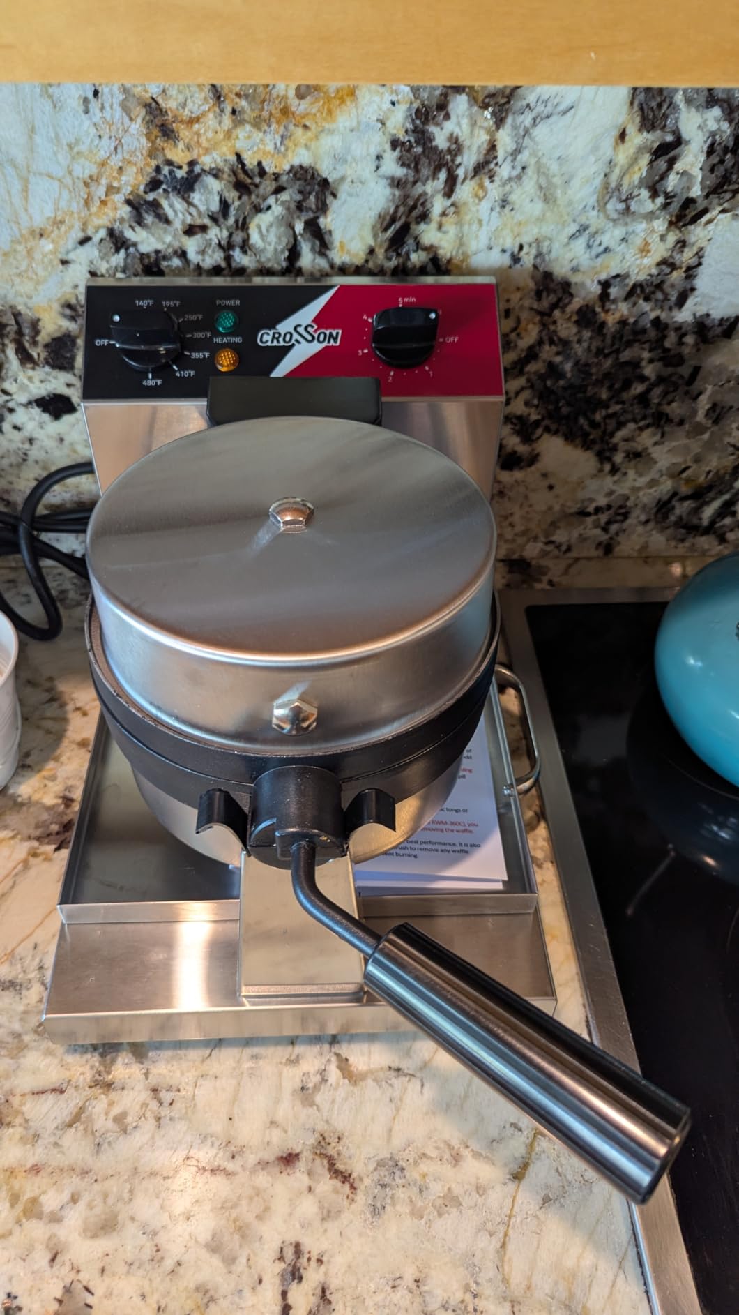 CROSSON Commercial Waffle Maker, Professional Round Belgian Waffle Maker Rotating 180° Non-Stick Plate Machine customer photo 1
