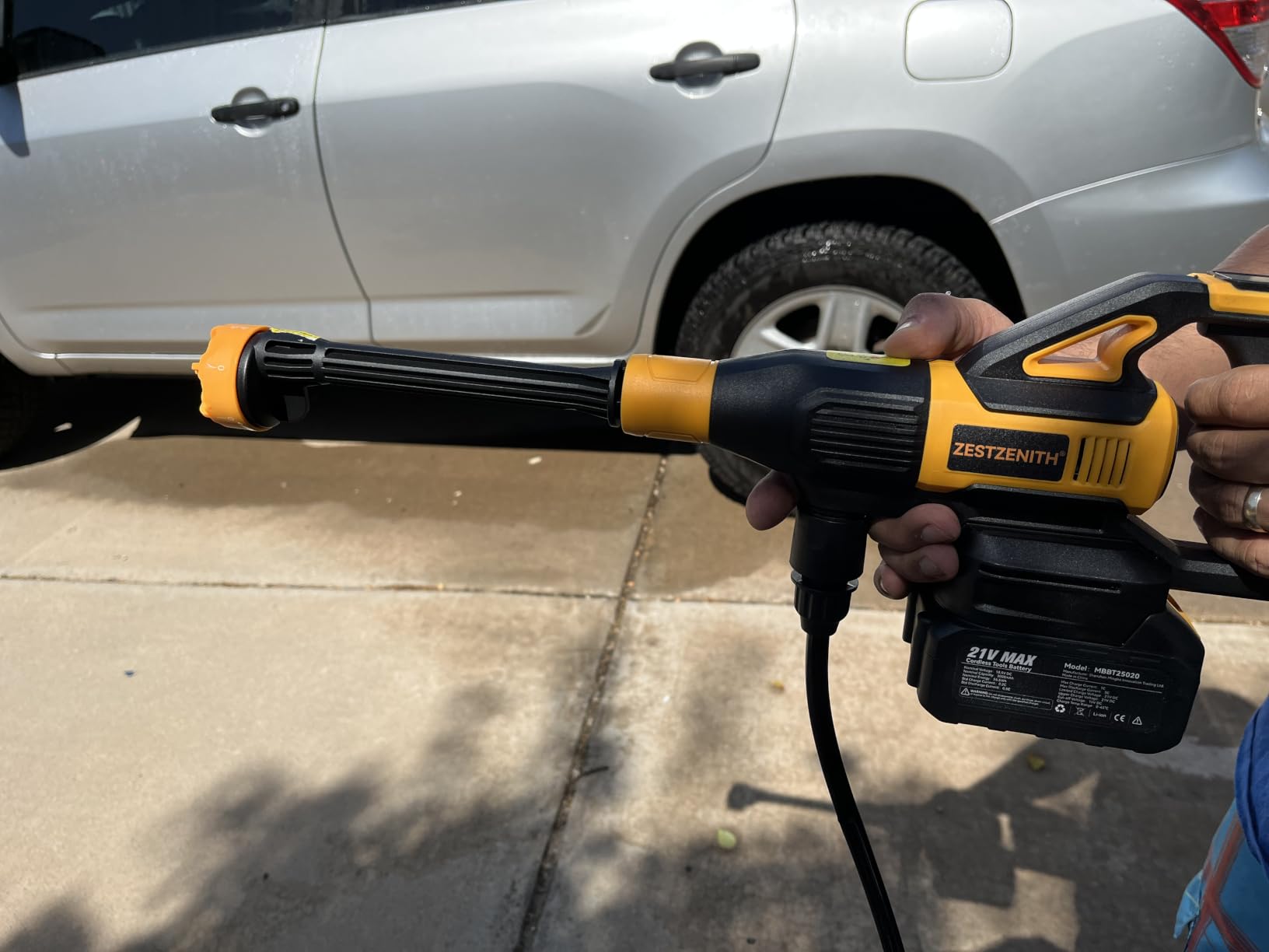 Cordless Pressure Washer Battery Powered, Handheld Cordless Power Washer (GlowYellow-Black) customer photo 1