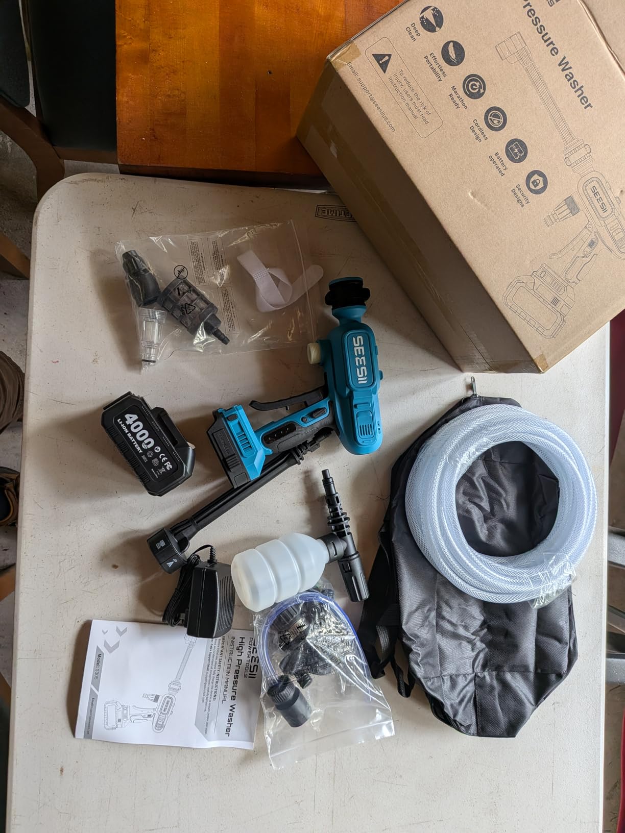 SEESII Cordless Pressure Washer 1250PSI, Portable Power Washer | High Pressure, 2x4000mAh Batteries, Brushless Motor, 27FT Hose & 6-in-1 Nozzle for Car, Driveway, Garden, Patio & Fence customer photo 2