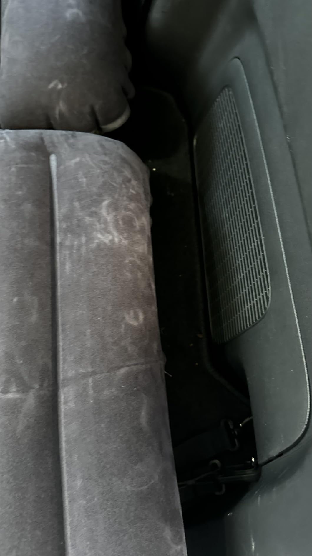 SUV Air Mattress, Inflatable Car Bed with Thickened Flocked Surface, Adjustable Side Bolsters, Upgraded 3-Valve Design, Foldable Camping Mattress with Electric Pump for SUV, Jeep, Truck customer photo 1