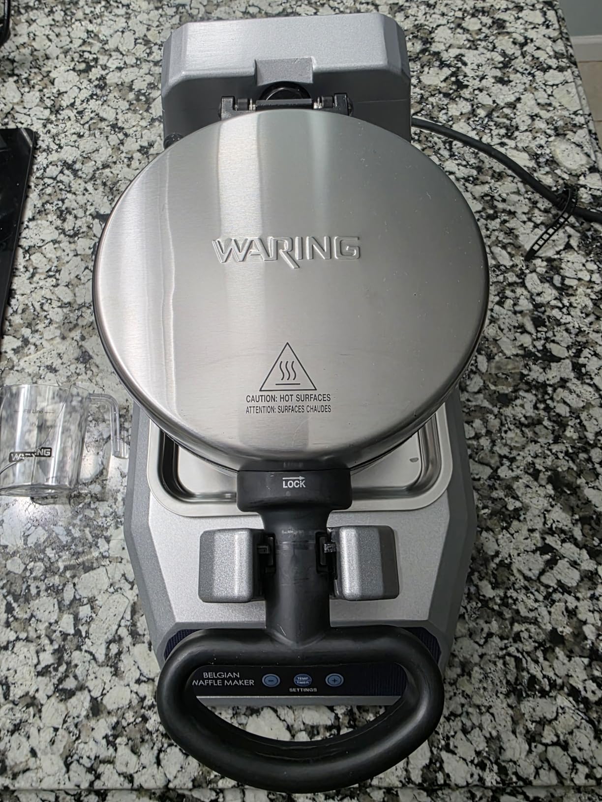 Waring Commercial Belgian Waffle Maker, 25 Waffles per Hour, Automatic Countdown Timer, Rotary Feature customer photo 2