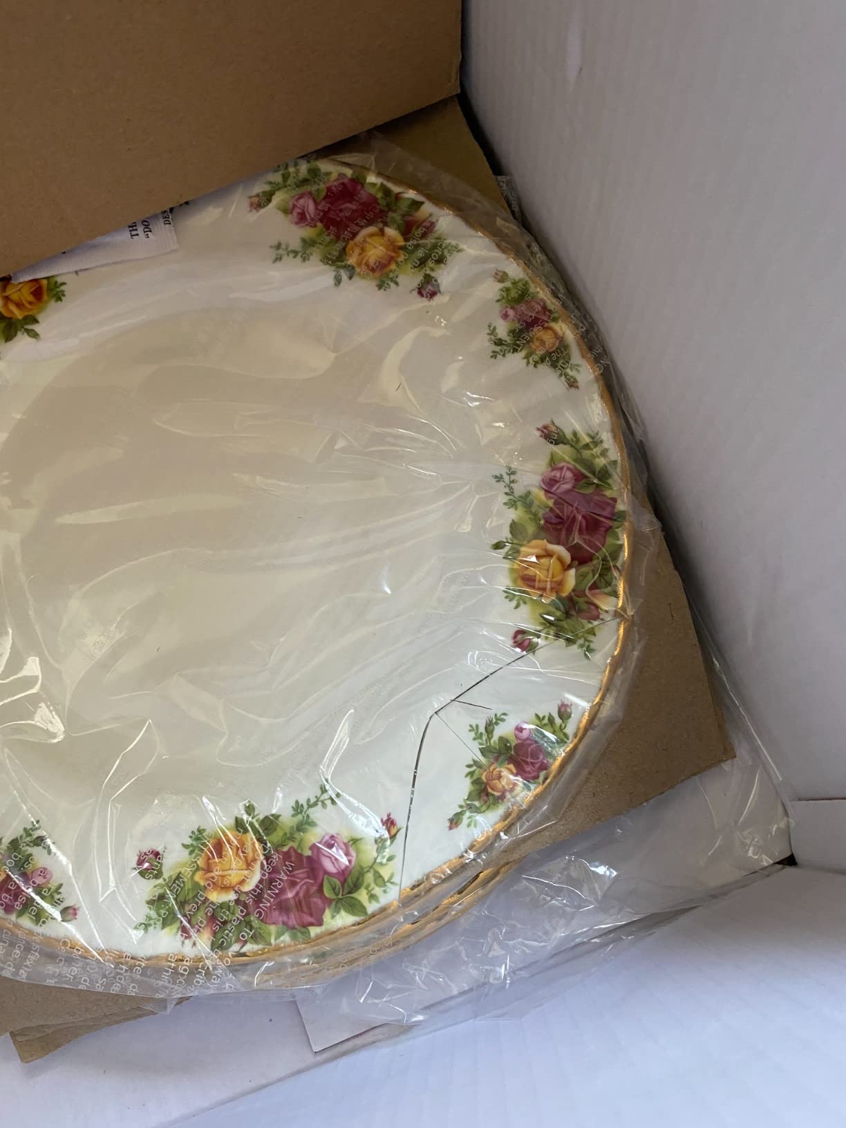 Royal Albert Old Country Roses 20-Piece Dinnerware Set customer photo 2