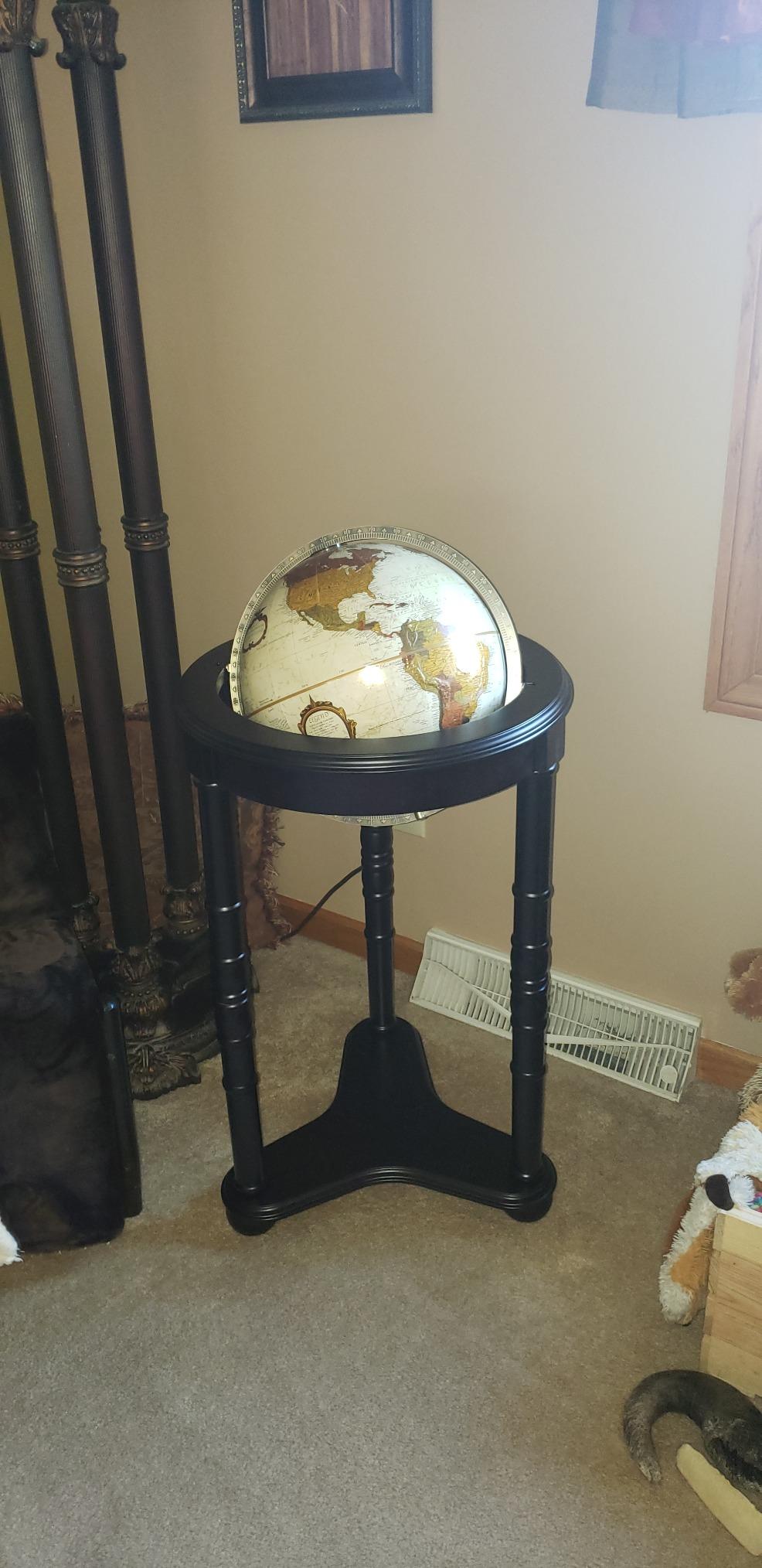 Replogle Globes Lancaster Illuminated Globe, Antique Ocean, 12-Inch Diameter customer photo 2
