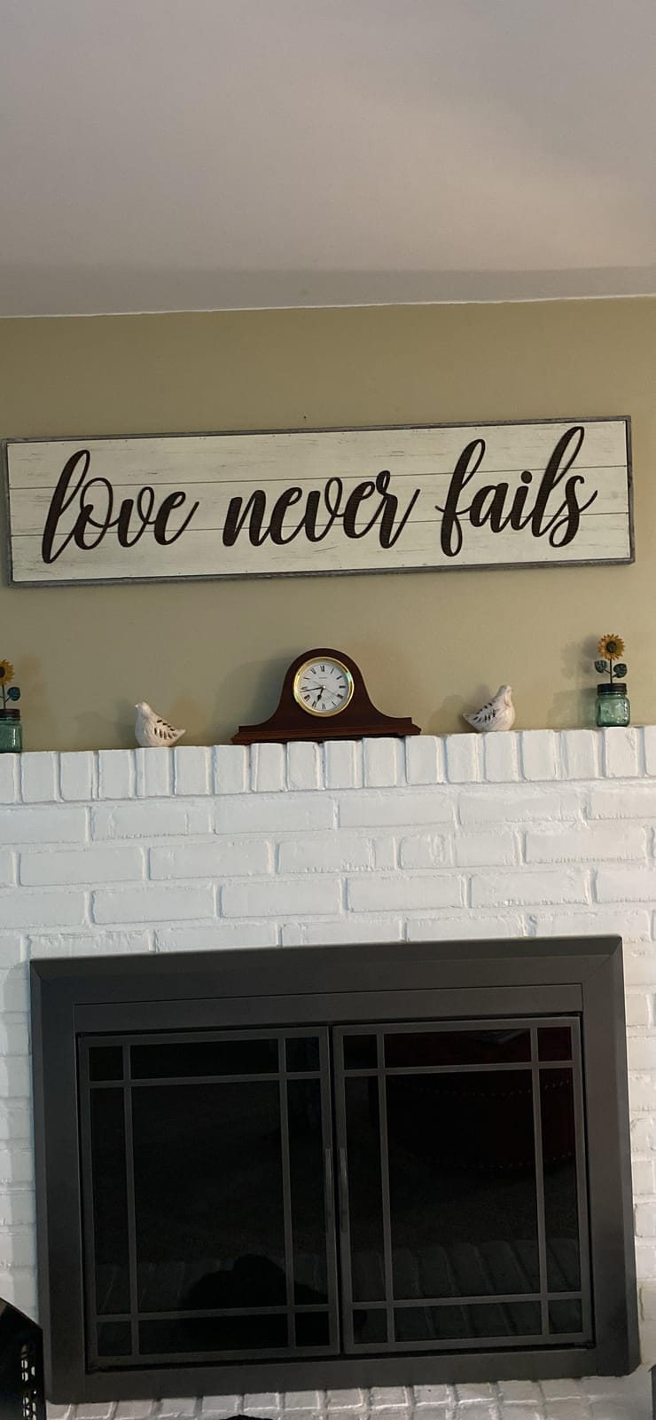 Bulova B1929 Bulova Annette I Chiming Mantel Clock, Model B1929 | Classic Mahogany Finish | Westminster Melody on the Hour | Battery Powered I Chiming Clock customer photo 2