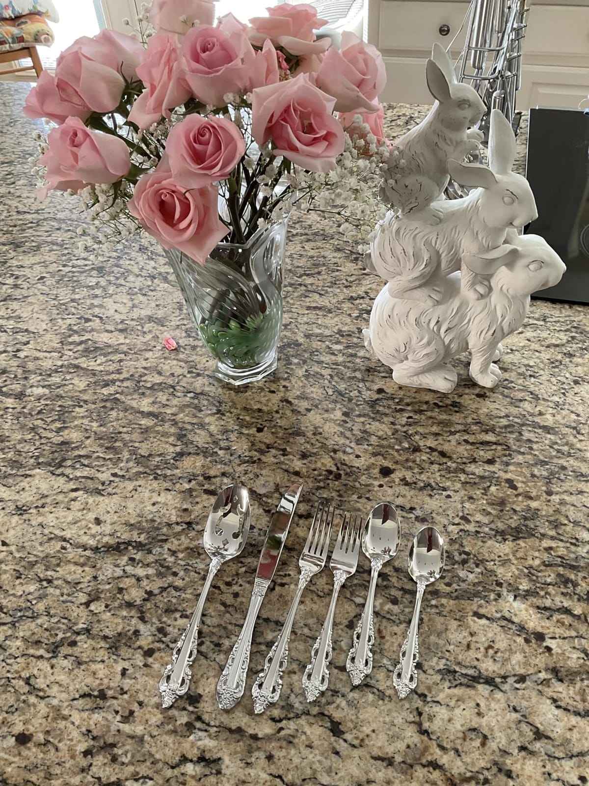Wallace Antique Baroque 65-Piece Silverware Set for 12-18/10 Stainless Steel Flatware Set with Serving Pieces - Ornate Baroque Cutlery Set, Mirror Finish, Dishwasher Safe customer photo 1