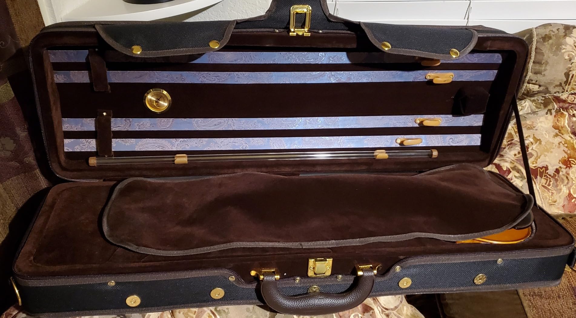 Paititi PTVNQF28 4/4 Full Size Professional Oblong Shape Lightweight Violin Hard Case, Black/Brown customer photo 1