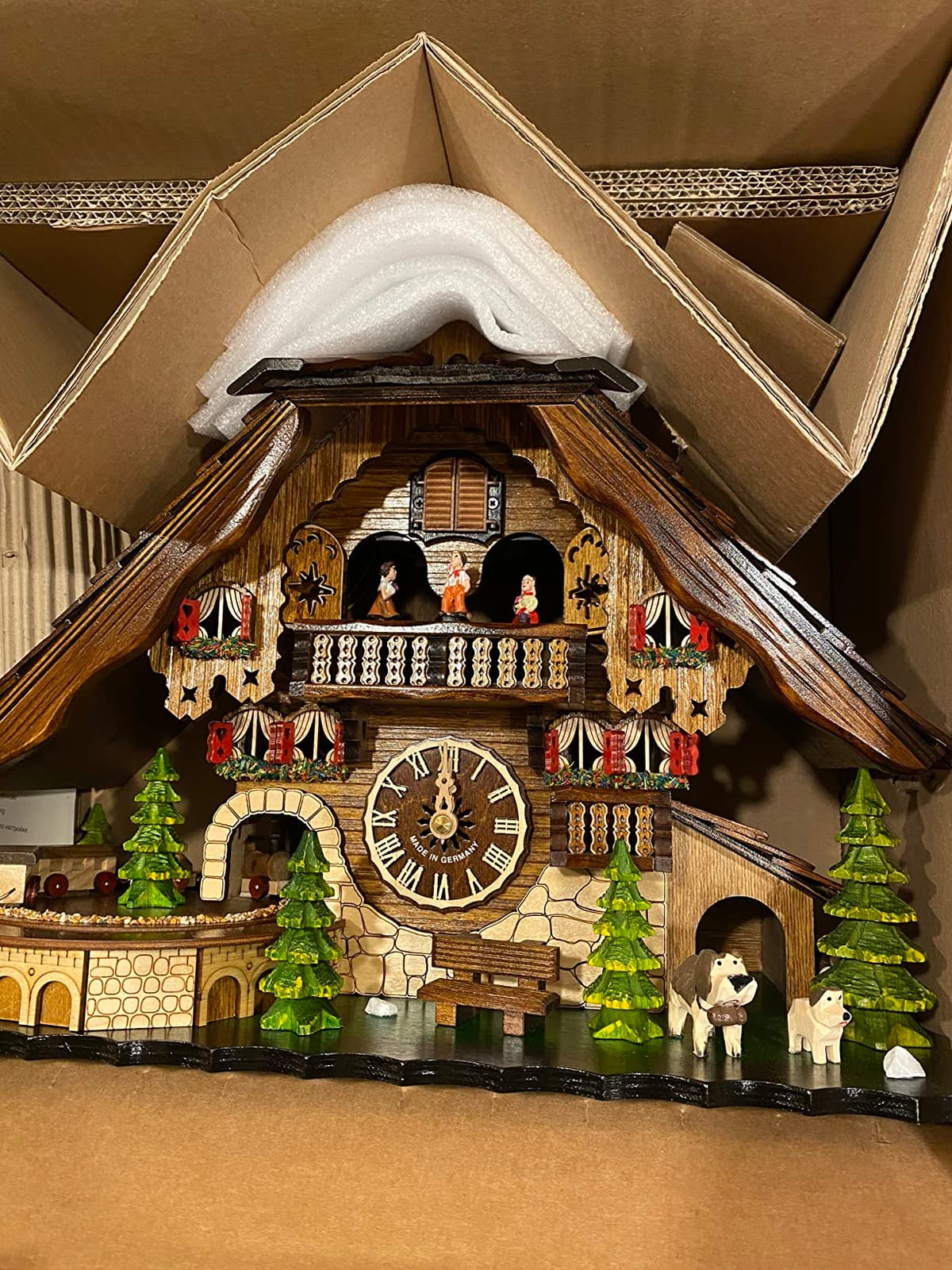 Engstler Quartz Cuckoo Clock Black Forest House with Moving Train, with Music EN 48110 QMT customer photo 1