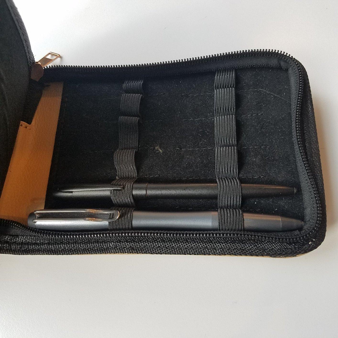 Topoomart Fountain Roller Ball Pen Case Holder PU Leather Bag for 12 Pens Black customer photo 1