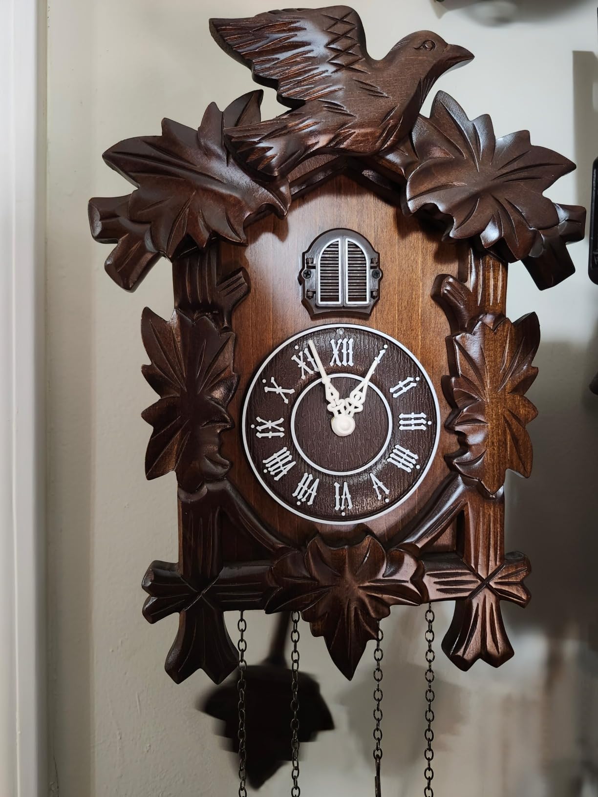 Rylai Vintage Cuckoo Clock Handcrafted Wooden Wall Clock for Home Décor customer photo 2