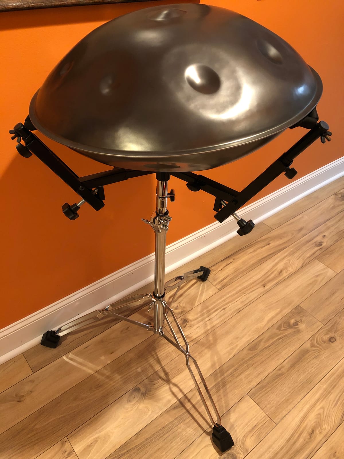 Stainless Steel Display Stand for Handpan – Heavy Duty customer photo 1