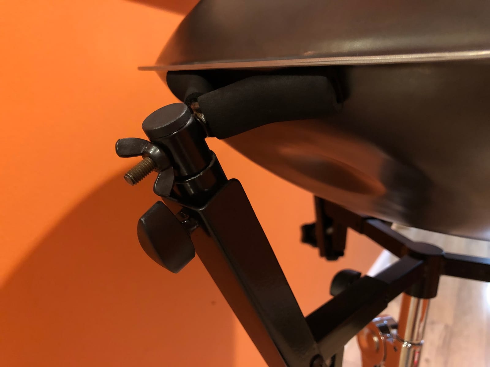 Stainless Steel Display Stand for Handpan – Heavy Duty customer photo 2