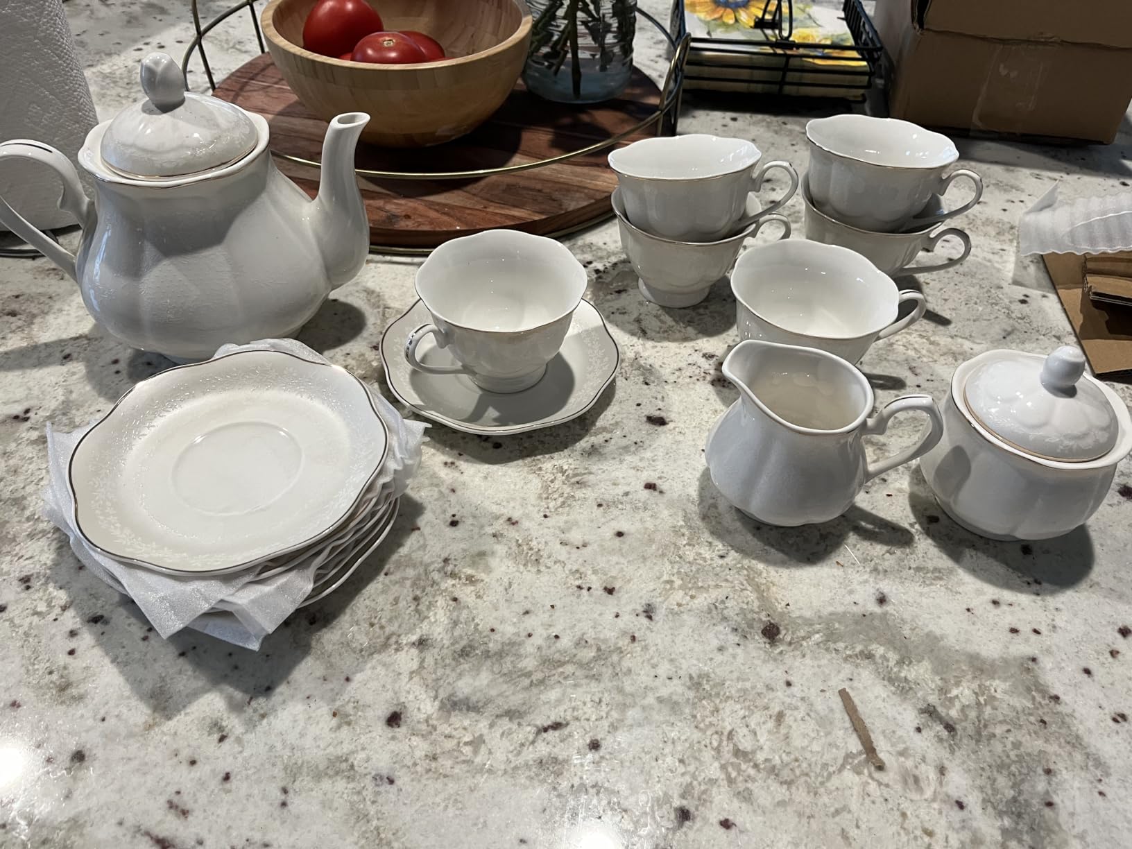 GuangYang 15-pcs Porcelain Tea sets for Adults, Off White Embossed Pattern with Gold Trim (A set Included 1 Teapot, 1 Sugar Bowl, 1 Cream Pitcher, 6 Cups and 6 Saucers) customer photo 2