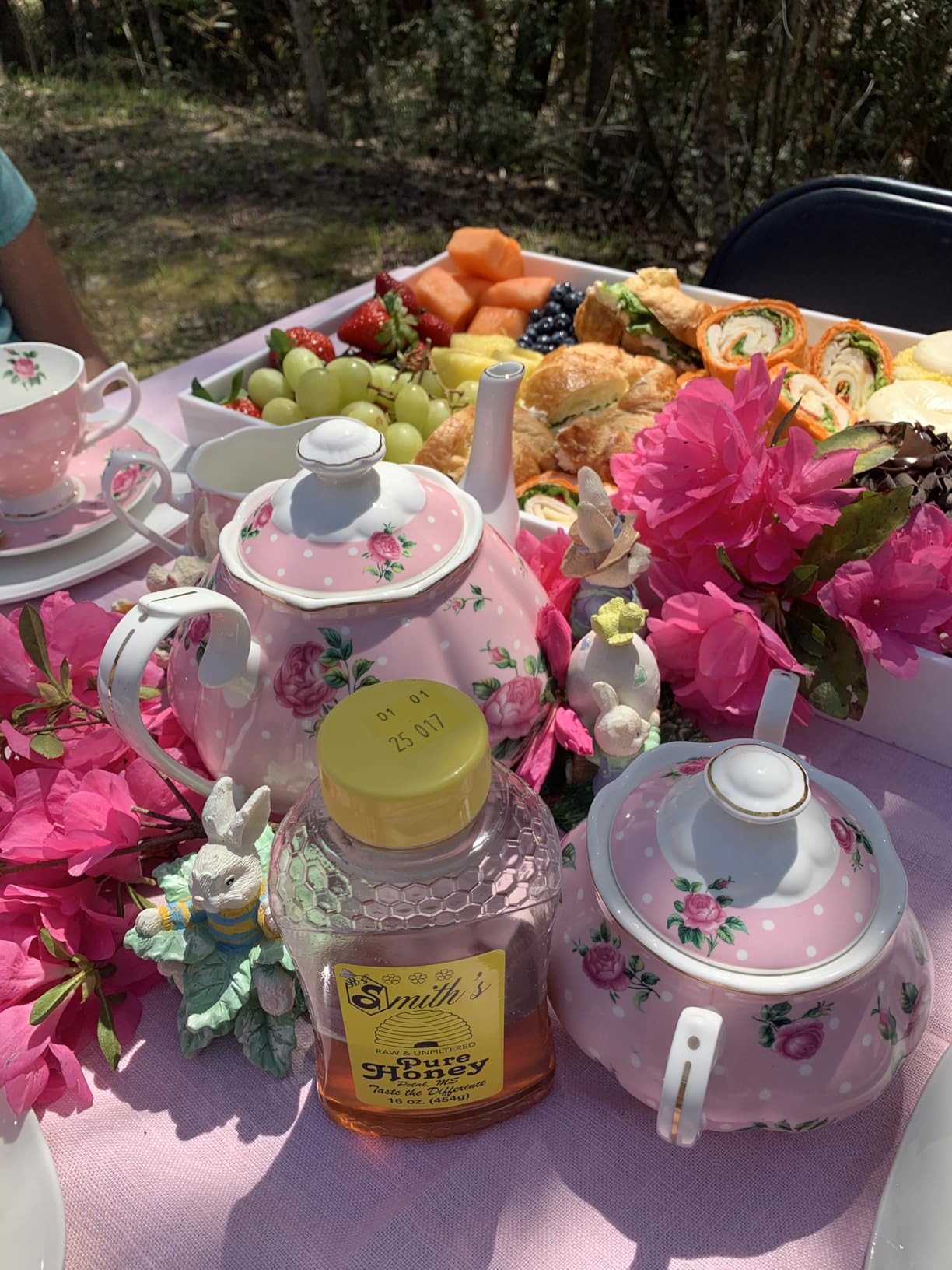 BTaT- Floral Tea Sets for Adults, 13 pcs, Service for 4, Pot (38 oz) & Cups (8 oz) with Saucers, Pastel Blue Floral Design, Porcelain Tea Set for Adult, Dishwasher Safe customer photo 2
