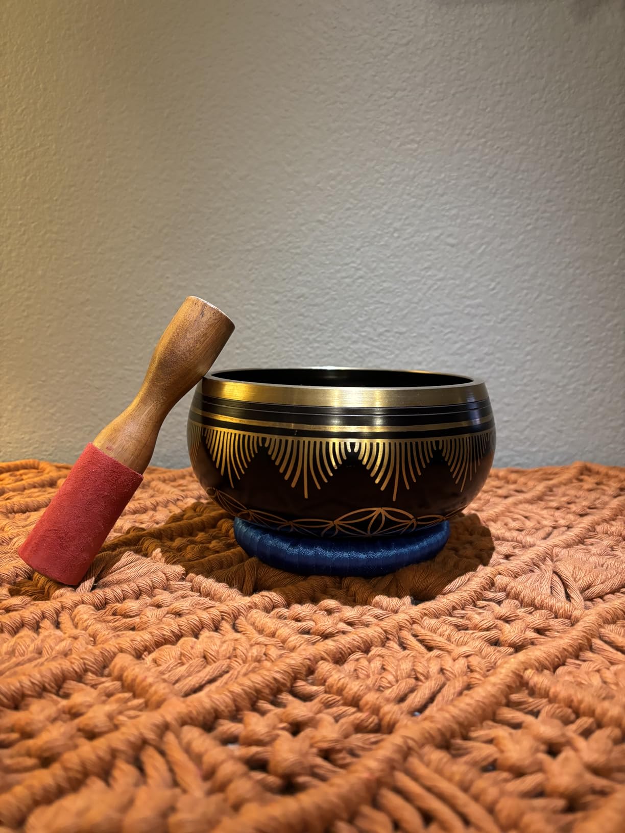 6 inch Flower of Life Design Singing Bowl with Mallet and Cushion. Tibetan Sound Bowls for Energy Healing, Mindfulness, Grounding, Zen, Meditation, Feng Shui customer photo 1