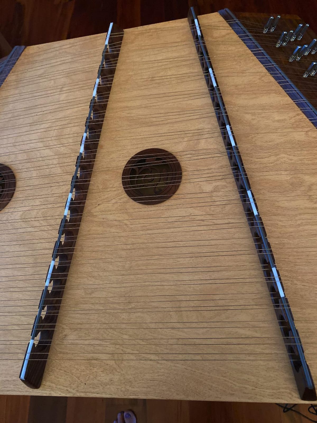 Hammered Dulcimer Package Includes: Roosebeck Hammered Dulcimer, 16/15 W/Hammers + Hammer Dulcimer Stand customer photo 1