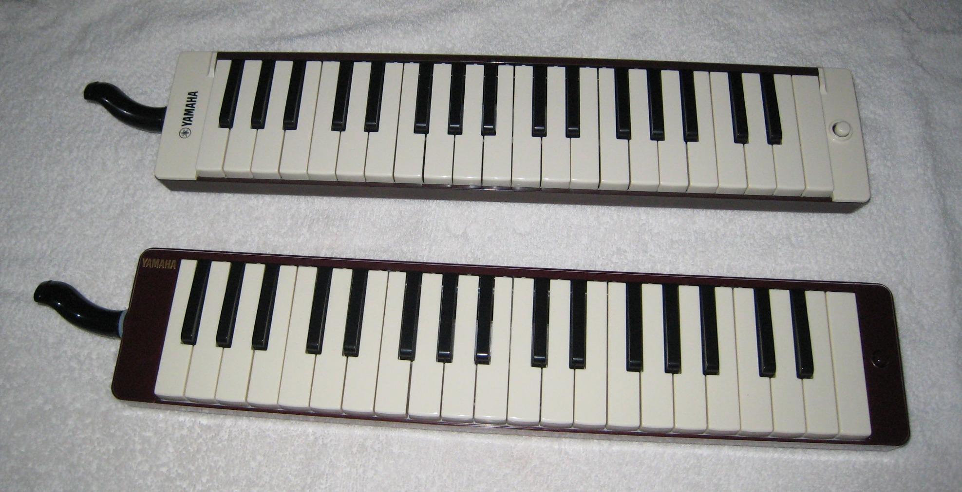 Yamaha Pianica 37-note Melodica, Black (P-37EBK) customer photo 1