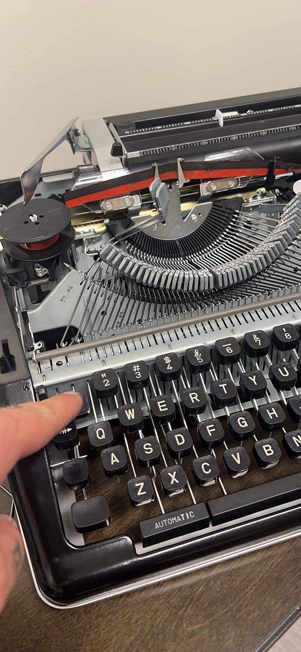 Royal Consumer Information Products Classic Retro Manual Typewriter (Black), Model Number: 79104P customer photo 2