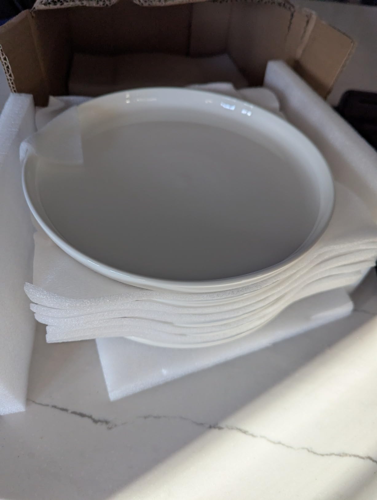 Sweese 7.4 Inch Porcelain Dessert Plates, Set of 6 - Stackable, Microwave Oven Safe - White customer photo 2