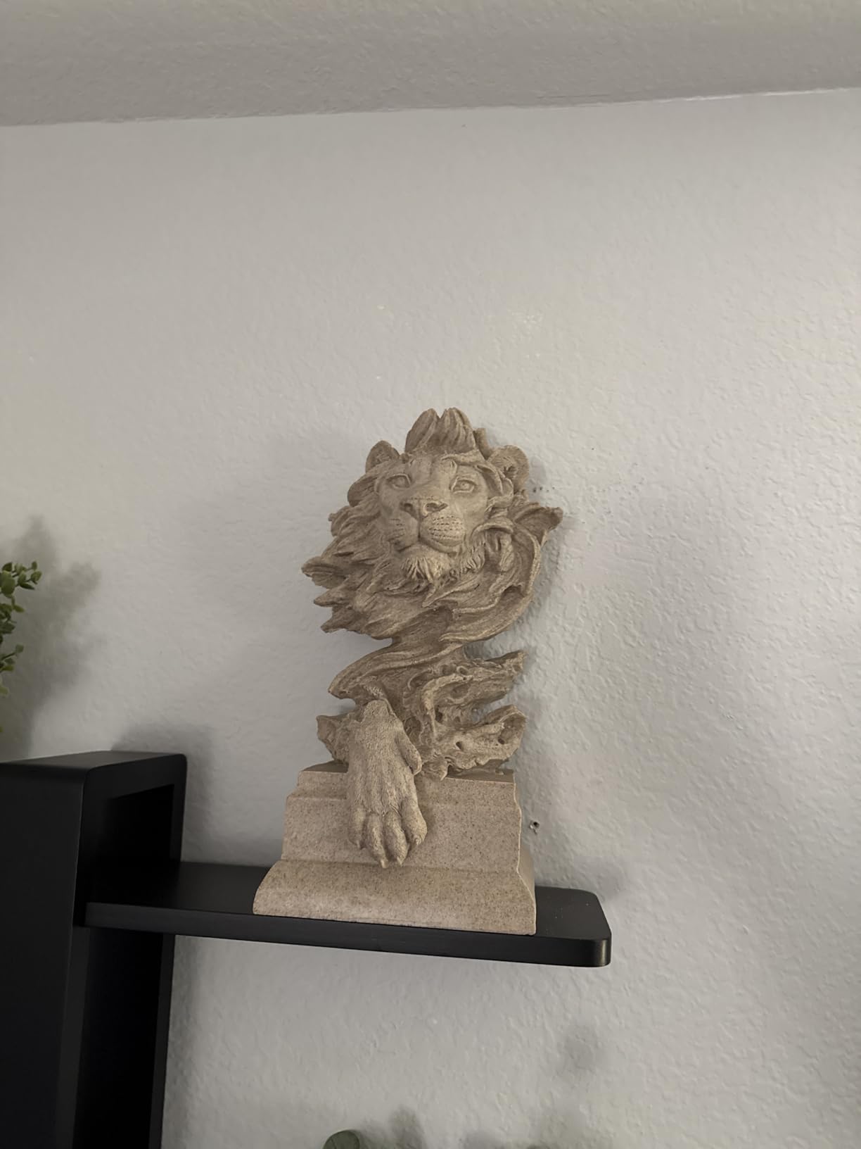 H&W Sandstone Lion Statue, The King of Beast, Collectible Figurines, Golden customer photo 2