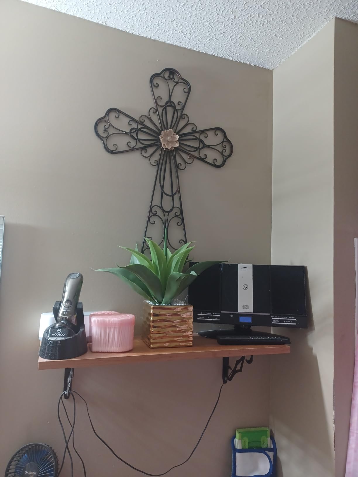 Retrome Large Metal Layered Crosses Wall Decor, 24