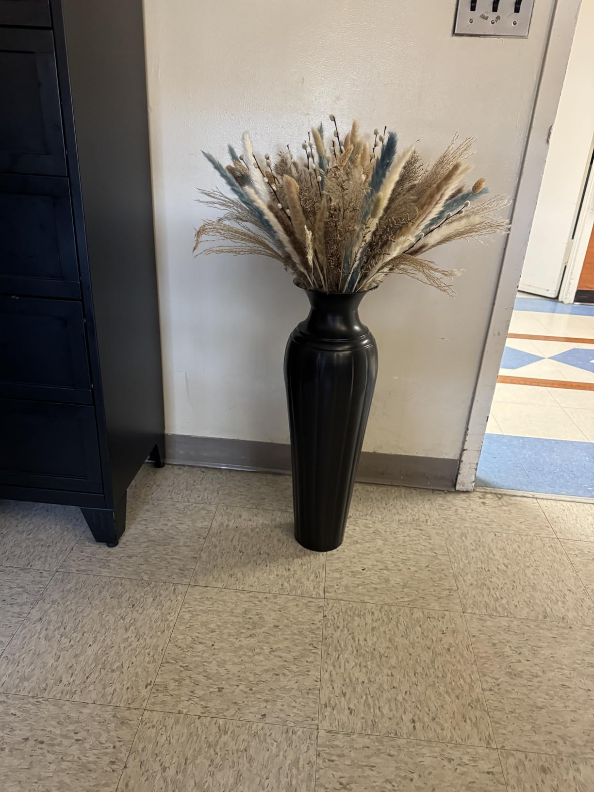 Hosley Tall Metal Floor Vase 26 Inch High, Ideal Gift for Floral Arrangements Modern Home Decor for Dining Room, Livingroom, Bedroom, Hallway Corner, Wedding Party, Spa customer photo 2