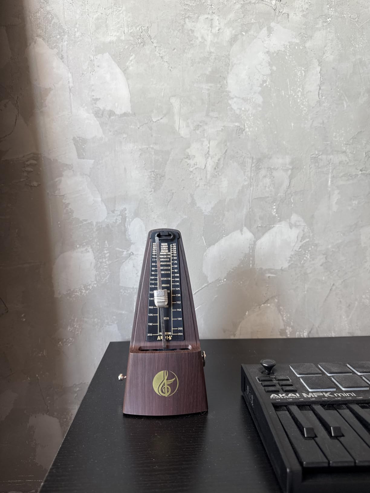 M350 AUPHY Mechanical Metronome with Accent Bell, Classic Shape, Accurate Beat, Multiple Beat Modes, Suitable for Piano Guitar Drums Violin Saxophone etc customer photo 1