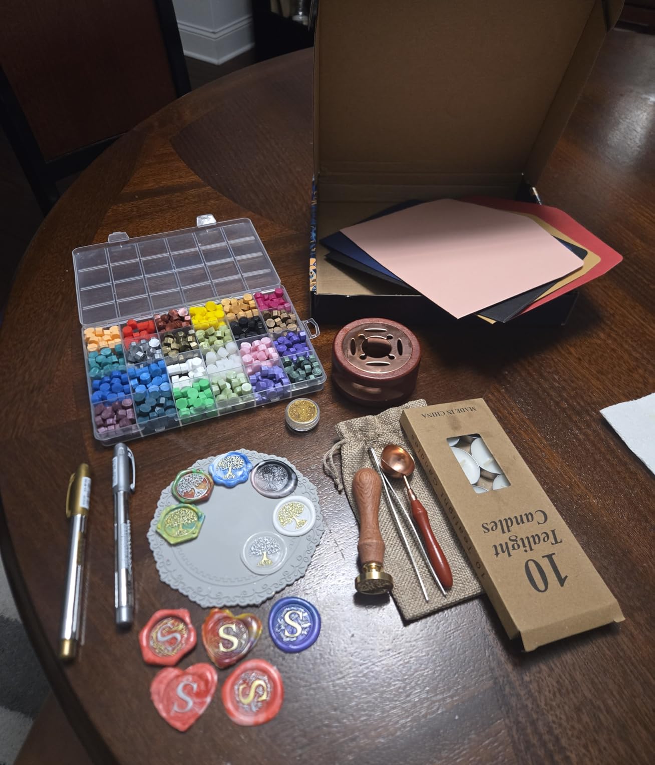 Wax Seal Stamp Kit - 24 Colors, 624 Pcs Stamp Beads, Sealing Wax Warmer, Metallic Pen & Envelope, Gift & Decoration Set customer photo 2
