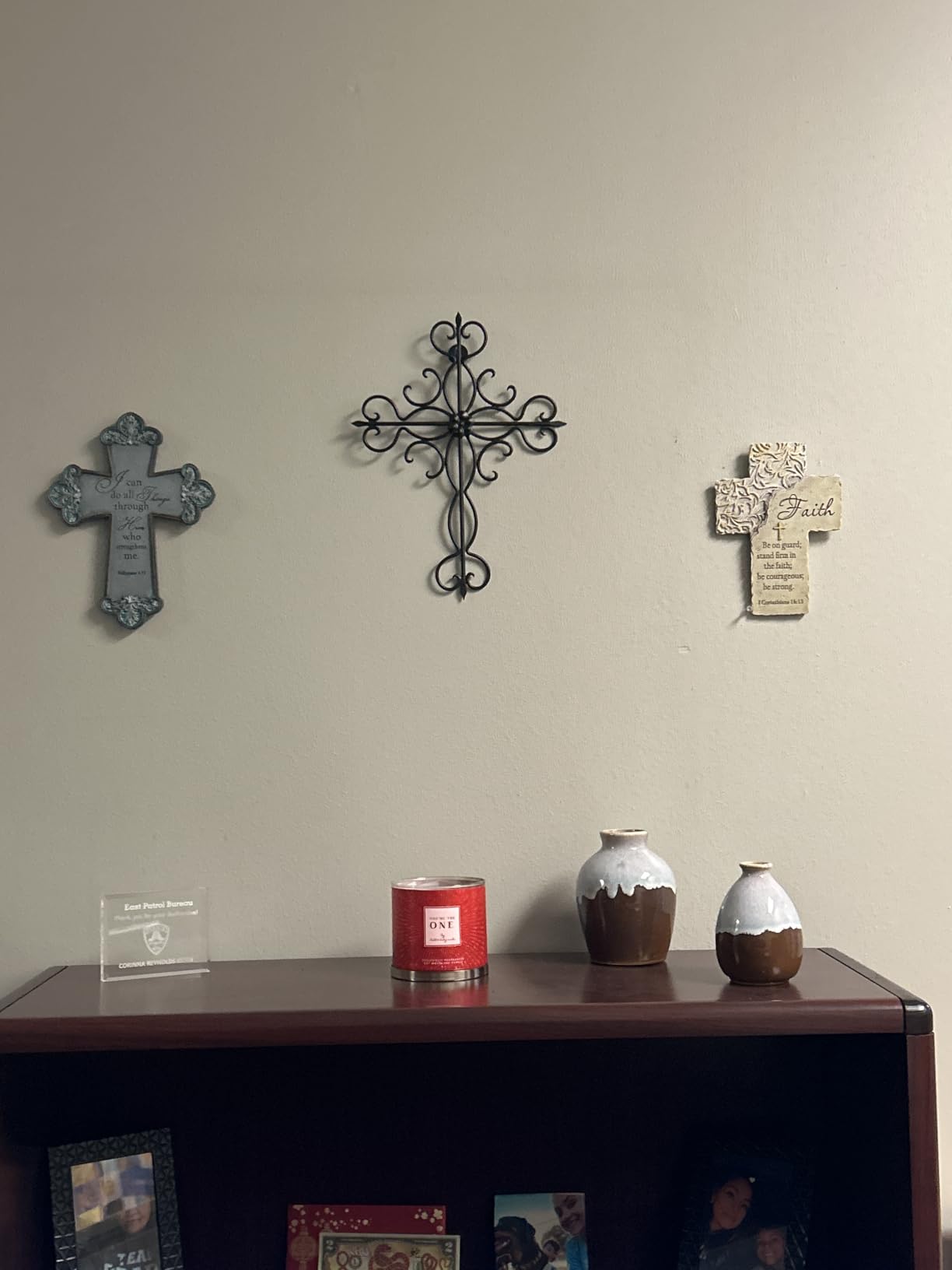 RELY+ Black Matte Wall Cross 14x10 Inch Living Room Décor Outdoor Crucifix Rustic Wall Decor Metal Wall Art Decorative Hanging Iron Wrought Wall Décor crosses for Indoor Home Halloween Decorations customer photo 2