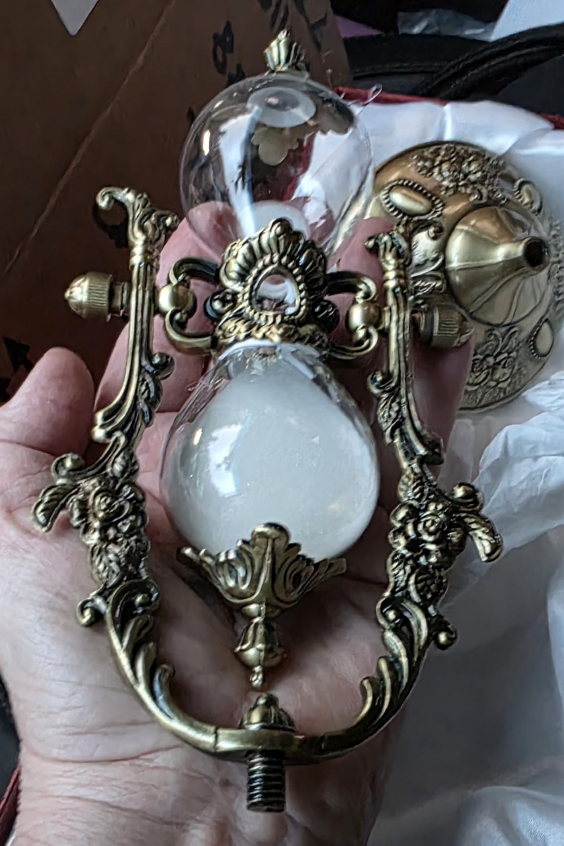 Hourglass Timer, 15 Minutes Embossed Golden Hourglass Timer,Used for Vintage Home Decoration, Office/Desk Decoration, Kitchen Wedding Gifts (P1-G42U-8VJR) customer photo 1