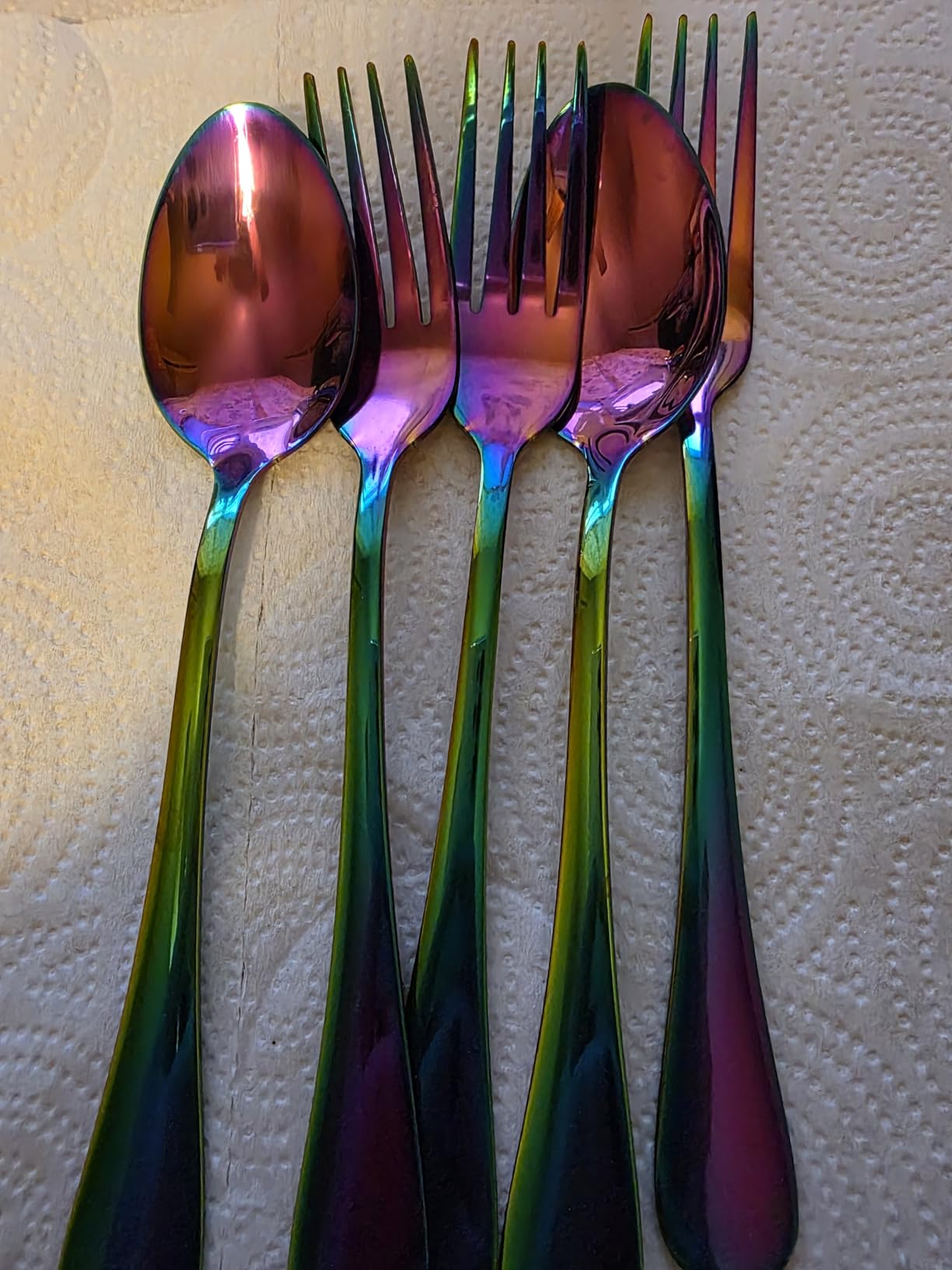 LIANYU 30 Piece Gold Silverware Set, Stainless Steel Gold Cutlery Set for 6 customer photo 2