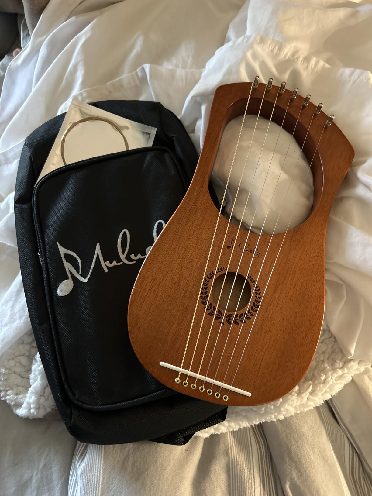 Mulucky 7 String Mahogany Lyre Harp MLH701, Metal Strings Bone Saddle Kit customer photo 2