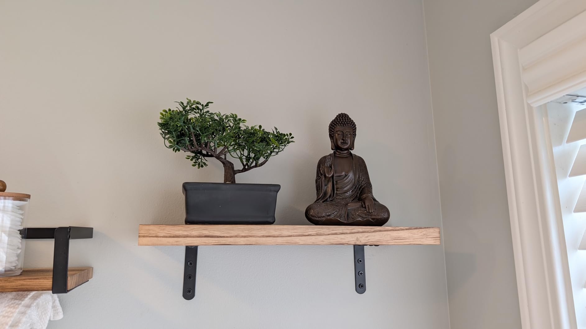 Leekung Buddha Statue for Home Decor,Buddah Statute Zen Decoration,Meditation Buddha Decor Brown 7 inch customer photo 1