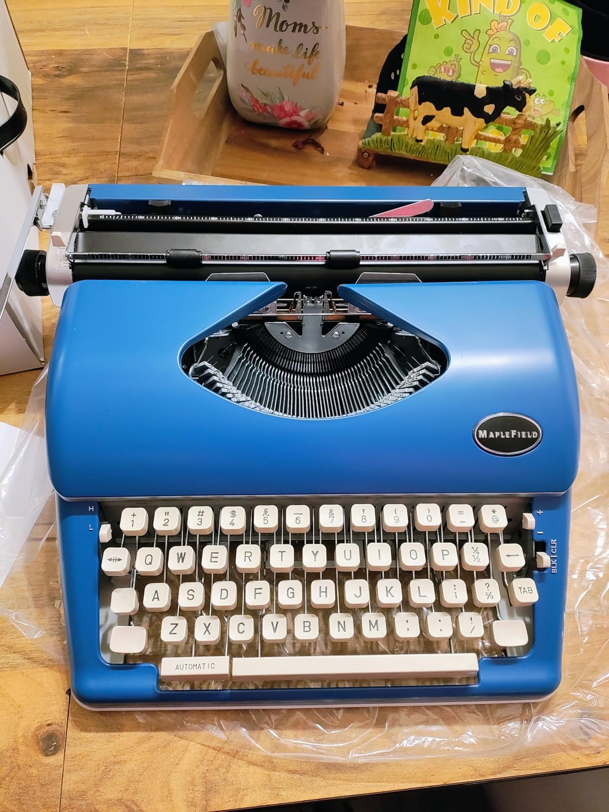 Maplefield Vintage Manual Typewriter - Quiet Mechanical Typing & Office Supplies - Decorative Desk Accessories & Vintage Decor - Author Gift & Writing Inspiration - Black customer photo 2