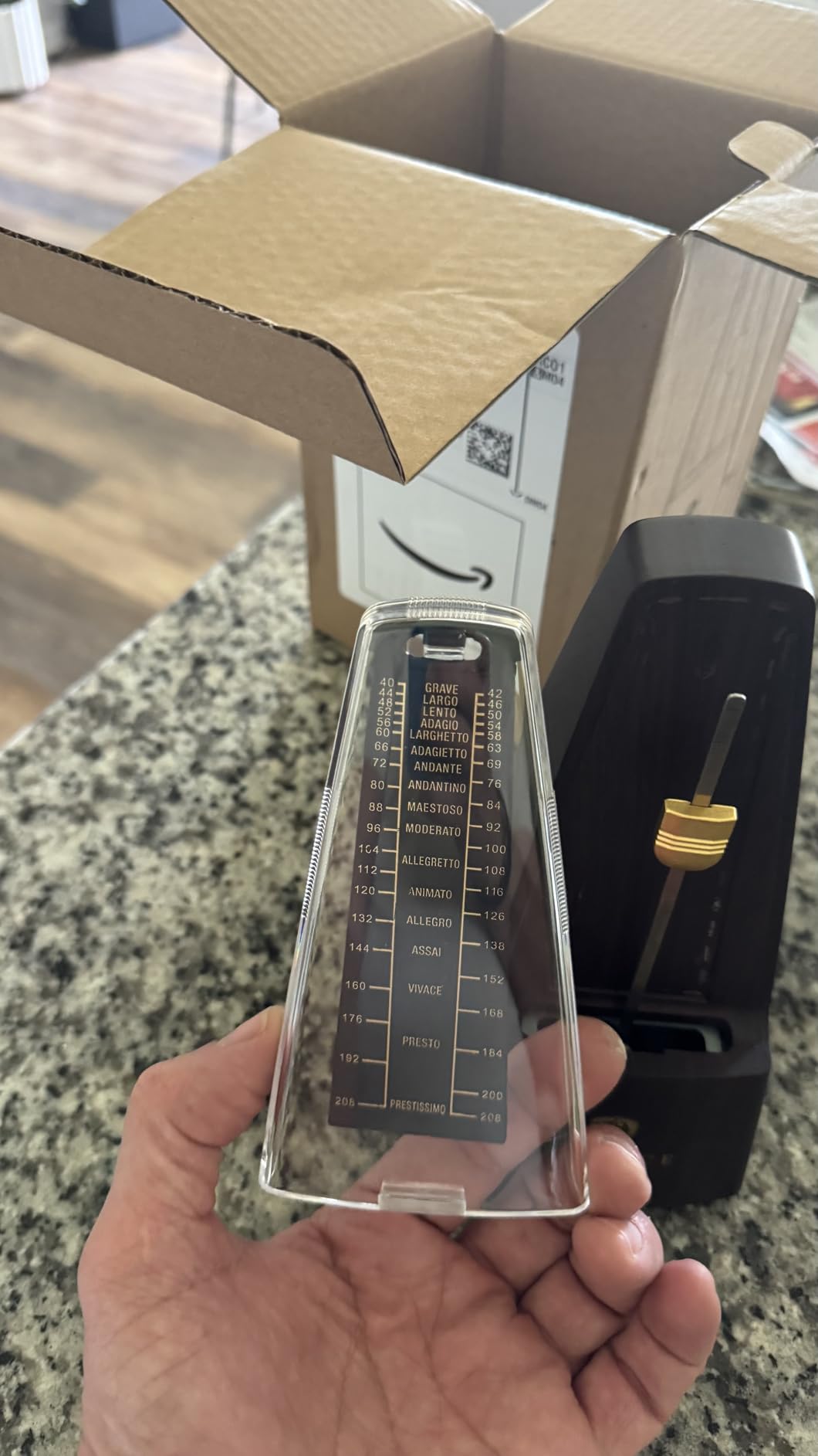 Mechanical Metronomes for Piano Guitar Violin Bass Drum and Other Musical Instruments Loud Sound and High Precision Track Beat and Tempo for Beginners (Wood Grain) customer photo 1