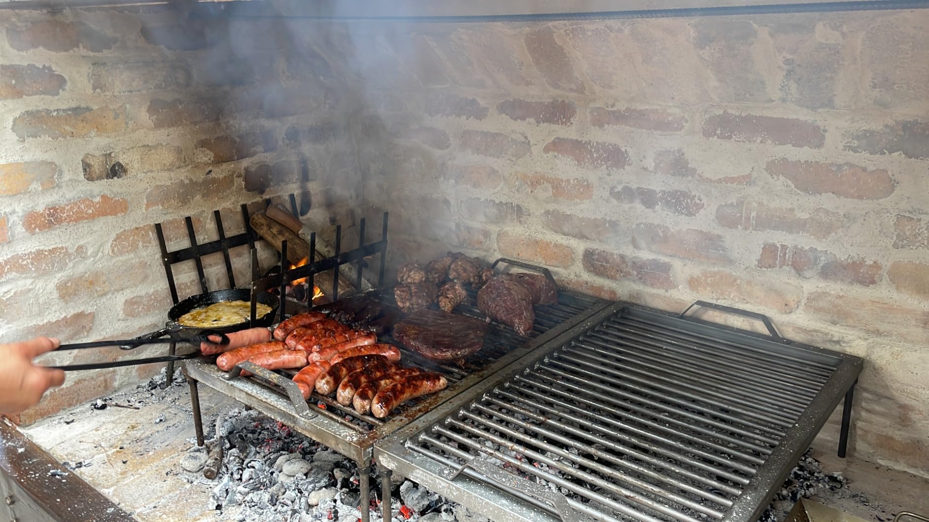 Argentine Santa Maria Grill with Tools, Brasero, Plancha - Hickory Summit customer photo 2