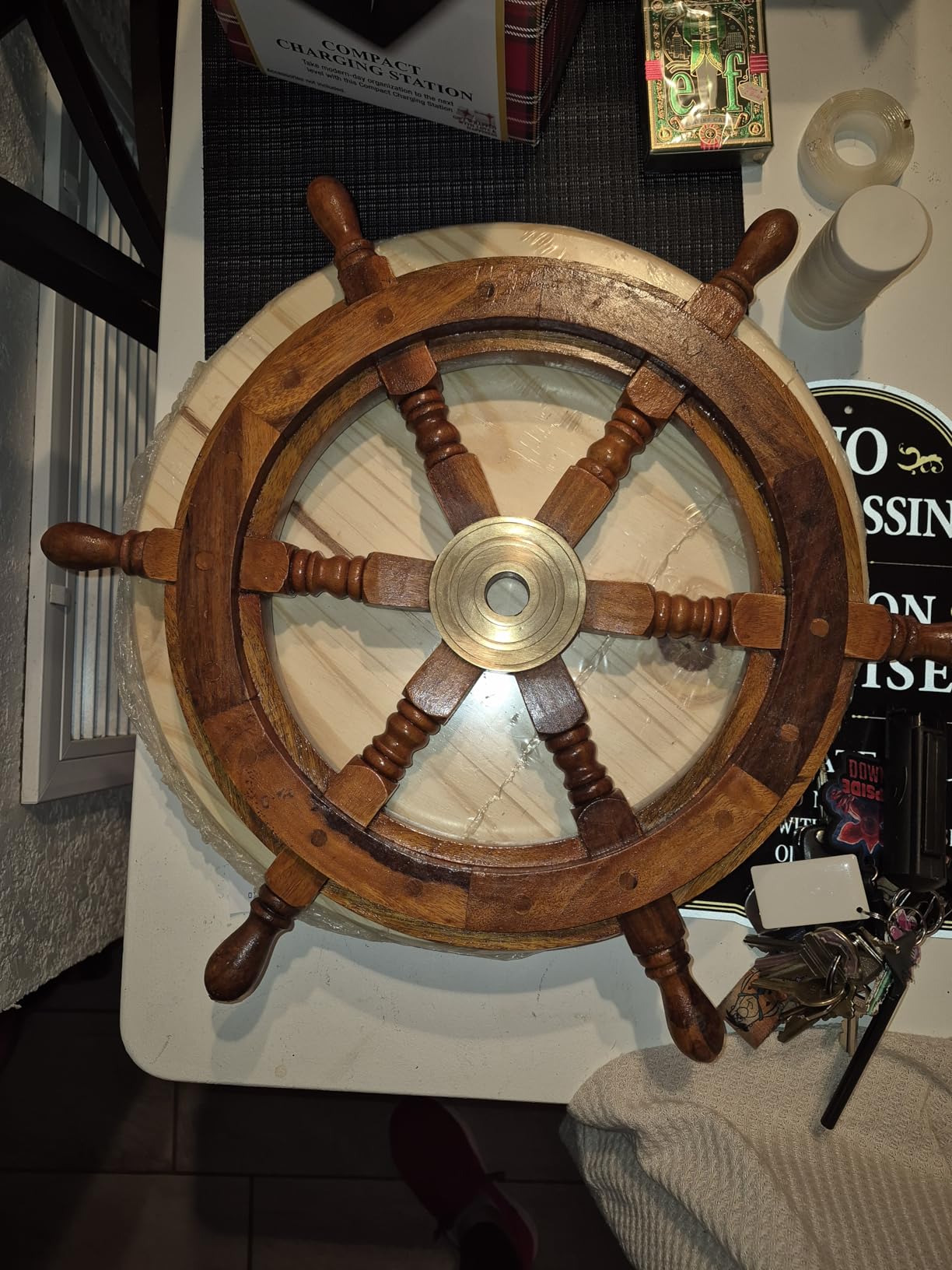 Brainmart Wooden Nautical Ship Wheel Wall Decor – Handcrafted Boat Steering Wheel with Brass Hub & Foldable Handles, Coastal Beach Ocean Theme Home Décor (X-Large 30 Inch) customer photo 1