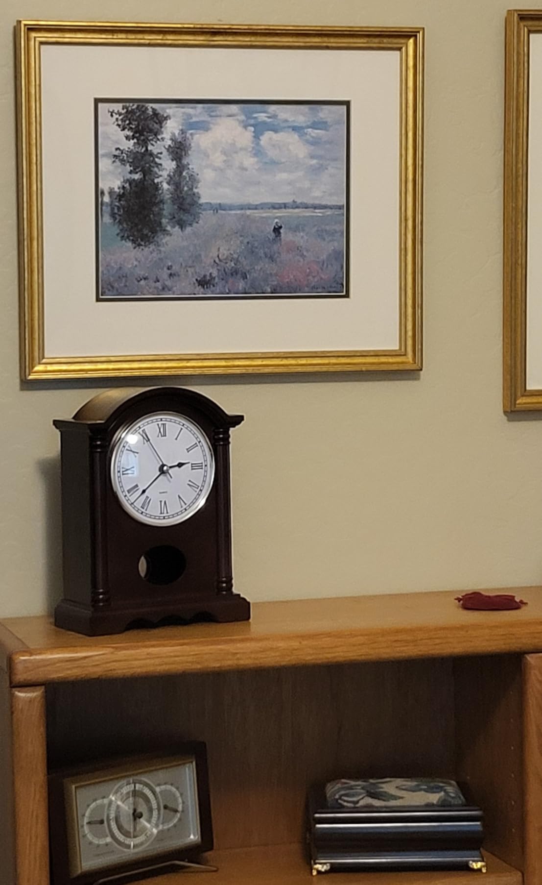 AYRELY® Classic Grandfather Mantel Clock for Living Room Déco, Elegant Wooden Finish, Gold-Tone Pendulum, Desk Clock for Living Room, Bedroom, Farmhouse Décor customer photo 2