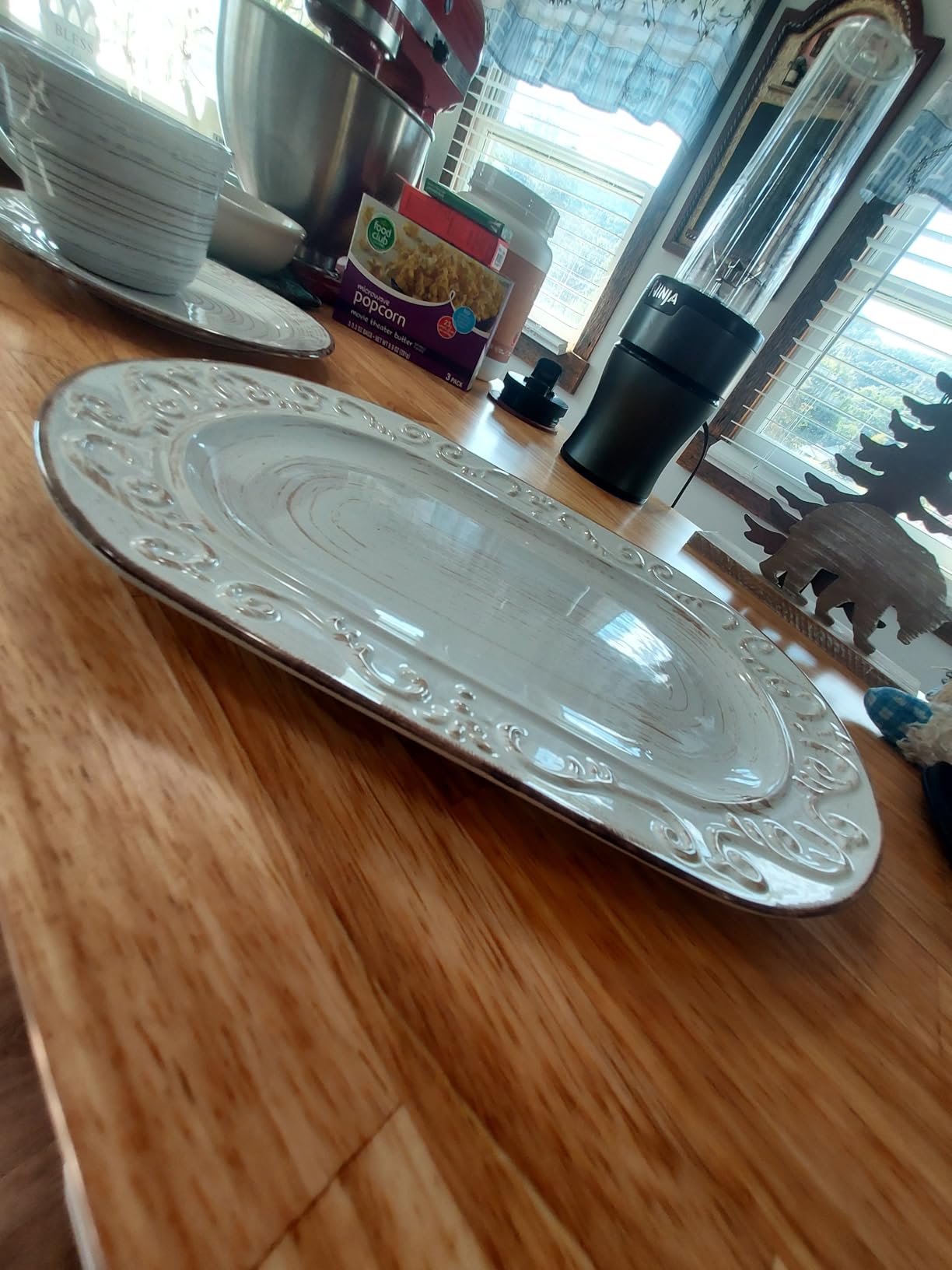 Pfaltzgraff Trellis Serving Platter, 13.75 inch, White customer photo 1