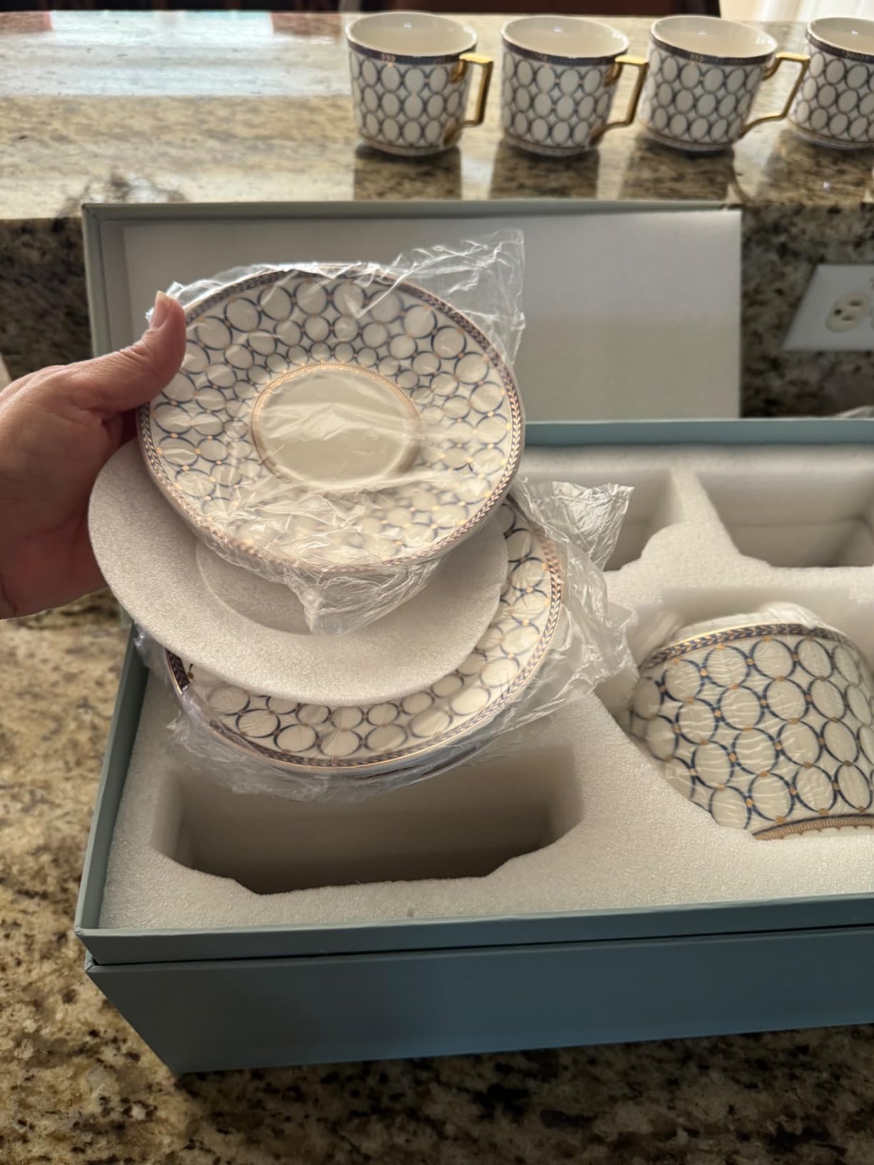 CwlwGO- Bone China Tea Cup Sets,15-Pieces Tea Cup and Saucer Set Service For 4 Whit 28 Ounces Teapot,Sugar Bowl,Creamer Pitcher and Spoons, Tea Gifts Sets For Women Patry. customer photo 1